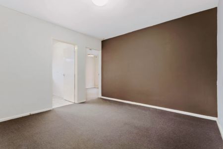 1Bedrooms, 1Bathrooms - Photo 3