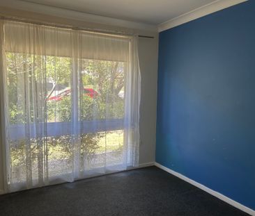 Three Bedroom Home - Photo 5