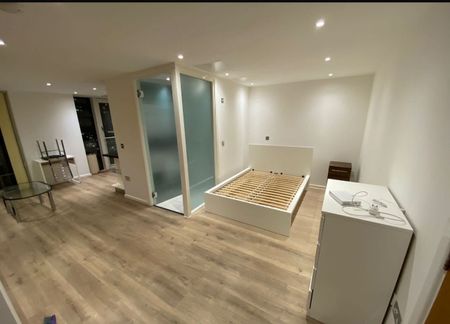 Studio Flat, Ability Place, E14 - Photo 2