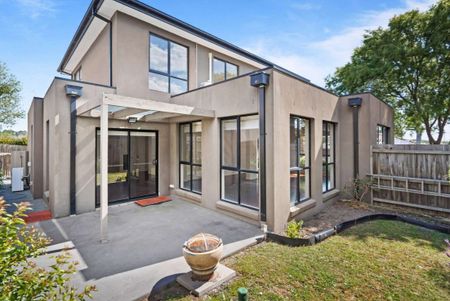 1 Hilda Street, Balwyn VIC 3103 - Photo 2