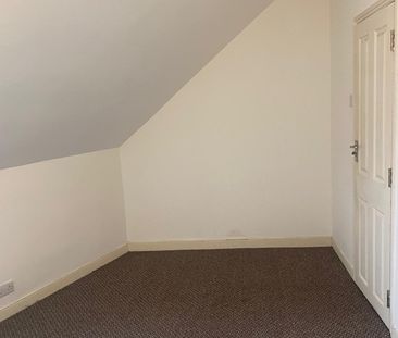 Room in a Shared House, Sussex Place, BS2 - Photo 2
