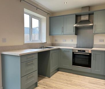 2 bedroom semi-detached house to rent - Photo 6