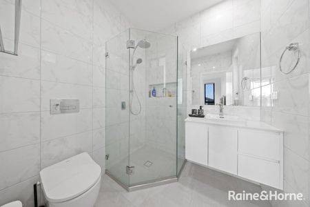 Modern Family Living with Space, Comfort & Convenience - Photo 4