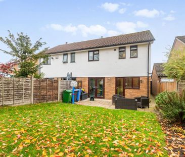 3 bedroom semi-detached house to rent - Photo 3