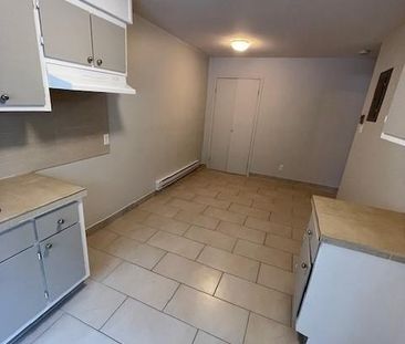 2 1/2 a louer propre et tranquille - Photo 4