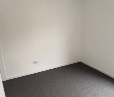 2 Bed Terraced House, Bardsay Road, L4 - Photo 4