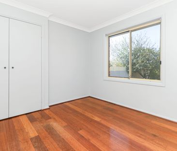 106 Dalman Parkway Glenfield Park NSW - Photo 6