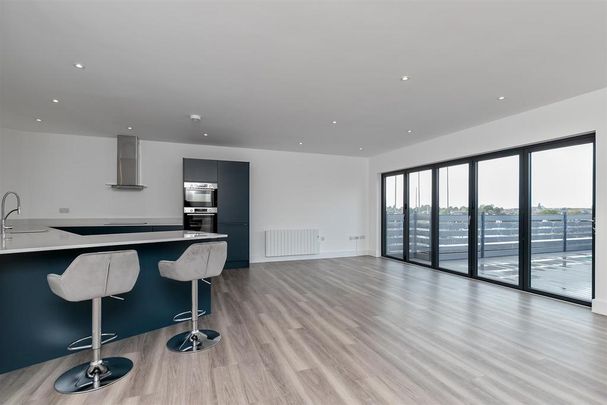 2 bedroom apartment to rent - Photo 1