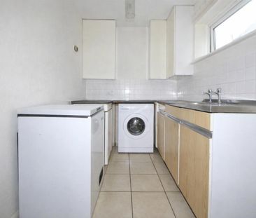 1 Bedroom Flat To Let - Photo 3