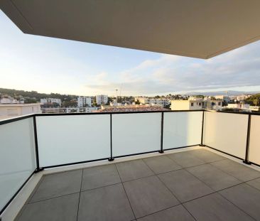 location vide 3p 67.70m² + terrasse + stationnement - Photo 2