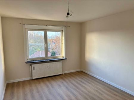 Volledig gerenoveerd appartement met 2 kamers te Frans Van Ryhovelaan - Photo 3