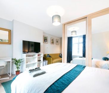 Studio Flat, Streatham High Road, SW16 - Photo 1