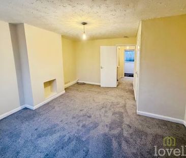 2 bedroom Terraced House To Let - Photo 2