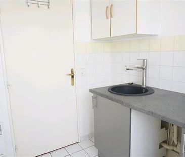 Location Appartement 2 pièces 38m² LILLE 59000 - Photo 6