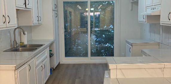 St-Leonard, magnifique 5 1/2 haut de duplex à louer - Photo 2