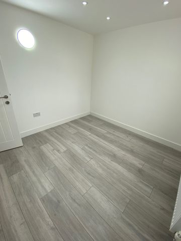 £2,900 PCM, Spacious and Newly Refurbished Five Double Bedroom, Two Bathroom Maisonette in Clare Road, Grangetown, Cardiff, CF11 6RS - Photo 2