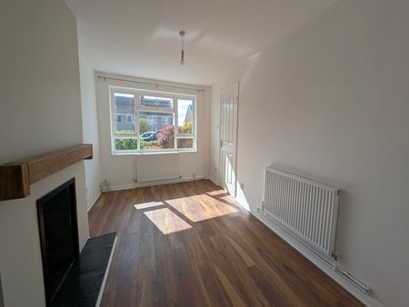 Ash Grove, Killay, Swansea, SA2 - Photo 2