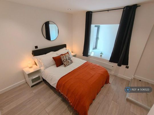 1 bedroom flat to rent - Photo 1