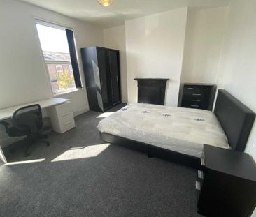 4 bedroom terraced house to rent - Photo 6