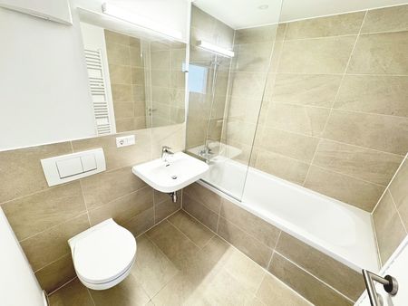 TOPLAGE NÄHE LANDSTRASSER HAUPTSTRASSE | HELLE SINGLE-WOHNUNG | MODERNE EINBAUKÜCHE - Foto 4