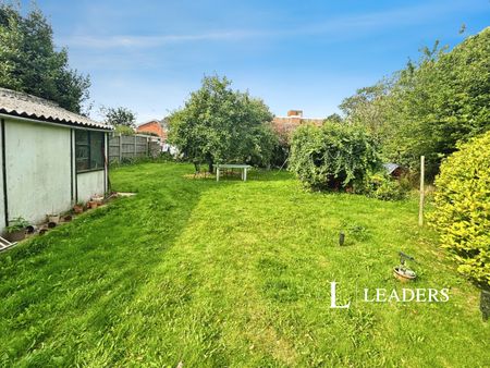 2 bedroom flat to rent Downview Road, Worthing - Photo 3