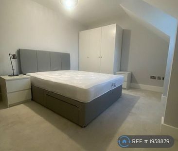 1 bedroom in a flat share to rent - Photo 1