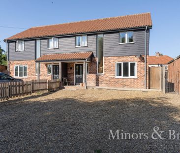 Sutton Crescent, Freethorpe - Photo 1