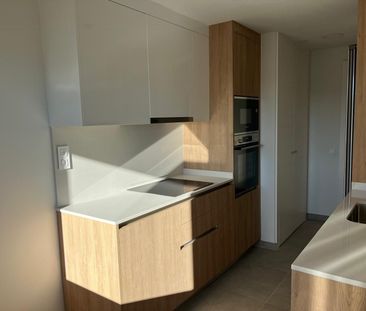 Piso de alquiler en Turó de Can Mates - Photo 2