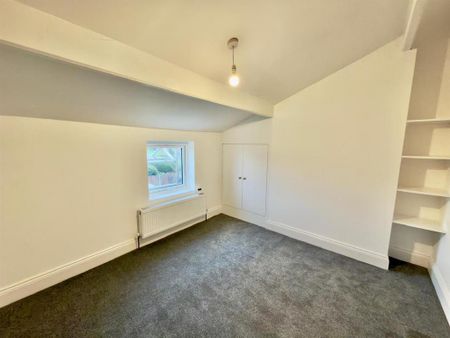 3 bedroom semi-detached house to rent - Photo 3