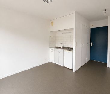 Location Appartement 1 pièce 21m² - Photo 3