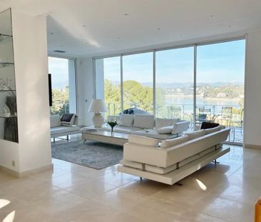 SUPERBE VILLA MODERNE AVEC VUE MER AU CAP D'ANTIBES - Photo 2