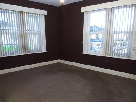 3 bedroom apartment to rent - Photo 3