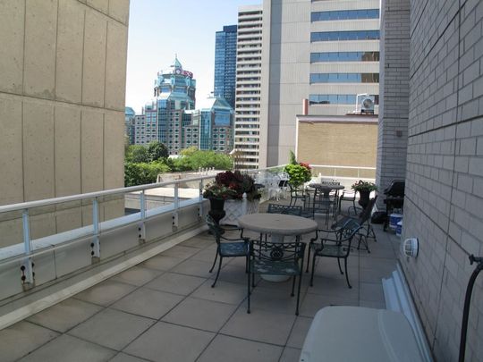 For Lease - 409 Bloor Street Unit# 702, Toronto, Ontario - Photo 1