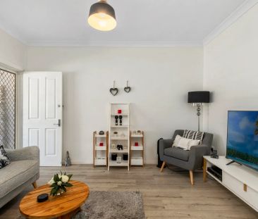 Modern Coastal Living in the Heart of Umina Beach - Photo 6