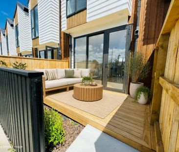 2 Bedroom - 1 Bathroom - Offstreet Parking - Photo 6