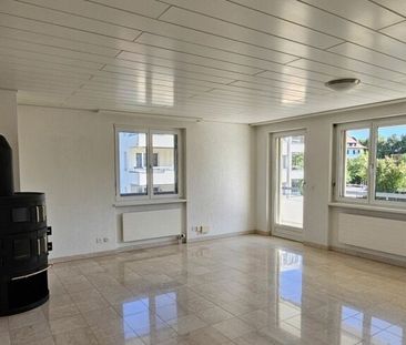 Spacious 4.5-room apartment for rent in Weinfelden. - Photo 2