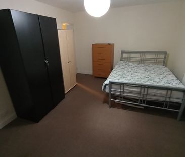 Room in a Shared House, Elmcroft Crescent, NW11 - Photo 5