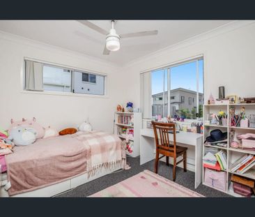 4-Bedroom Home in Sought-After Coomera - Photo 4