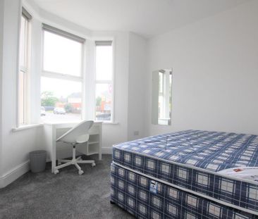 1 bedroom in a house share to rent - Photo 6