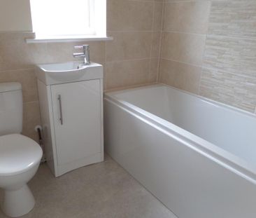 2 bedroom detached bungalow to rent - Photo 4