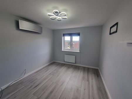 Kingfisher Drive, Lydney - Photo 4
