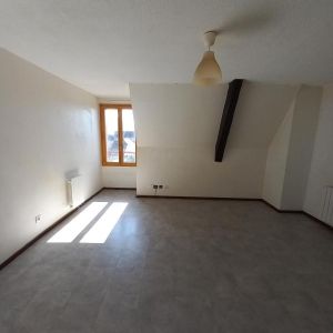 Location Appartement à LA MURE - Photo 1