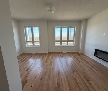 For Lease - 2906 Peter Matthews Drive, Pickering, Ontario - Photo 3