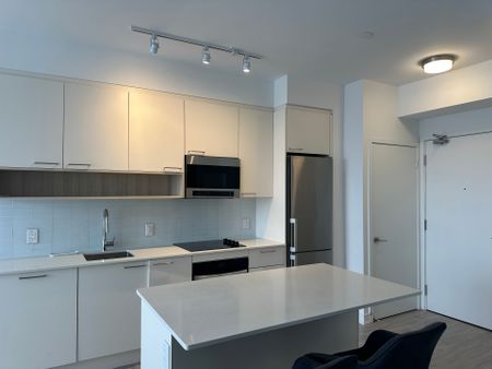 For Lease - 3005 Pine Glen Road Unit# 714, Oakville, Ontario - Photo 3