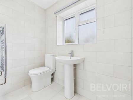 3 bedroom semi-detached house to rent - Photo 3