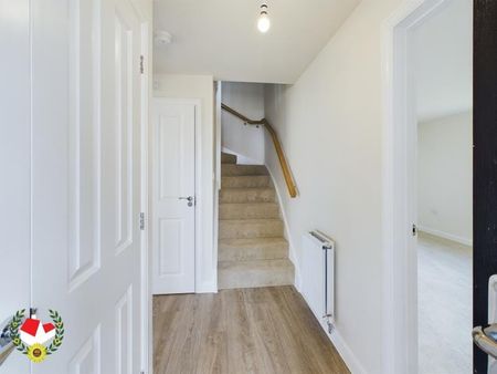 Laurie Close, Yate, Bristol - Photo 2