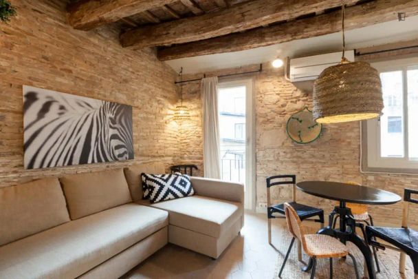 Estudio de alquiler en Barri Gòtic - Photo 1