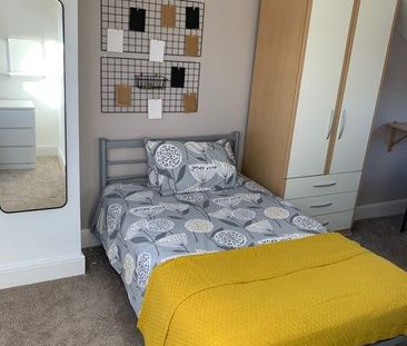 4 bedroom house share to rent - Photo 3