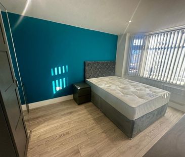 Studio Flat, Wyken Avenue, CV2 - Photo 1