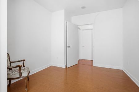For Lease - 35 Mariner Terrace Unit# 5212, Toronto, Ontario - Photo 3